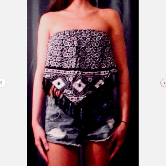 Paisley Print Bandanna Boho Crop Halter Top by PS Erin Wasson | PacSun | Medium - Picture 2 of 10